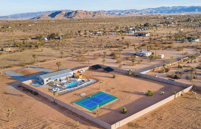 Pool, Spa, Pickleball & Piano Near Pioneertown Harmony House by Avantstay - Foto 58