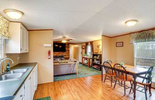 Nancy Cabin with Fire Pit Near Lake Cumberland! - Photo 6