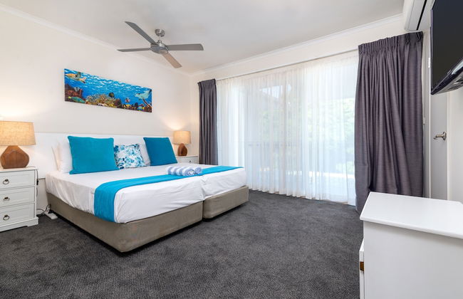 Seascape Holidays – 3 Reef Terraces on St Crispins - Foto 4