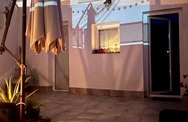 Apartamento independiente con parking privado gratuito y terraza de ensueño junto al Teatro Romano - Foto 37