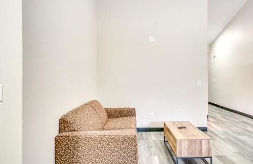 Walk to Shopping and Dining Port Huron Studio - Foto 4