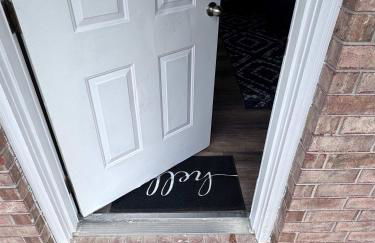 Comfy 2BR 1BA Apt - Foto 19