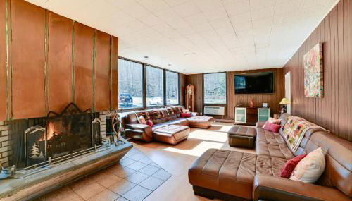 Massive Roscoe Retreat Great for Large Groups! - Photo 4