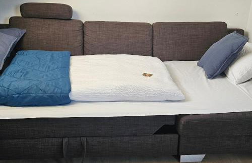 CASA8070 - Exklusive große Maisonette-Wohnung 91 qm für Familien, Gruppen, Geschäftsreisende, inklusive Parkplatz, WLAN, Kaffee und Tee, voll ausgestattet für 1 bis 9 Personen, zentrumsnah an der Autobahn A9 Ingolstadt-Süd - Photo 36