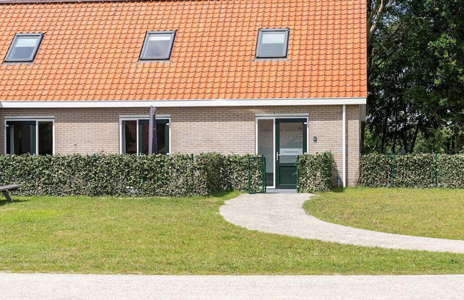 Luxurious 20-person Apartment on Ameland - Photo 30