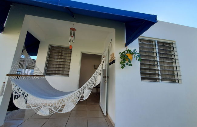 Comfy apartment 8 minute walk from beach - Photo 16