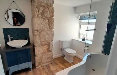 Sea View Cottage in Dorset, Portland - Photo 11