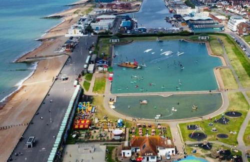 Flat1Hove- renovated, 2BR, patio, beach, free onsite parking - Foto 19