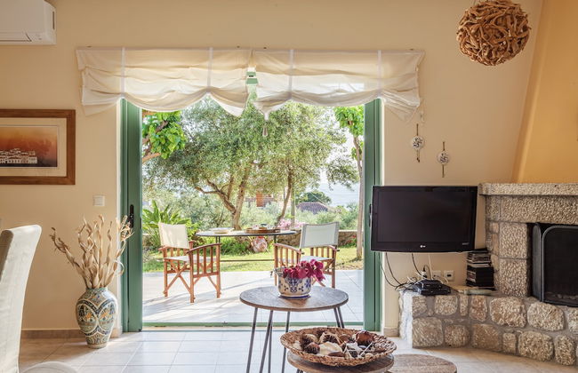 Lavender Garden Retreat - Secluded Seaside Getaway - Foto 24