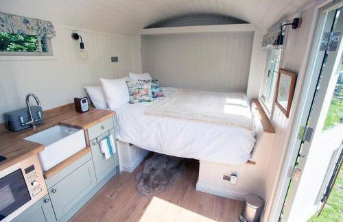 Shepherds Huts Tansy & Ethel in rural Sussex - Foto 22