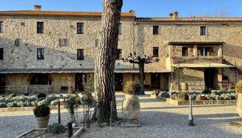 Tranquil Location With Views of Lake Trasimeno! - Photo 3