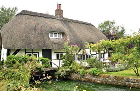 Cosy house, a train spotter's delight! - Foto 16