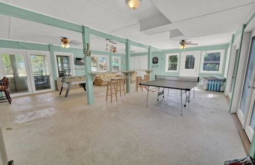 Pet-Friendly Bay View Home w/ Screened Pool Near Lighthouse - Foto 43