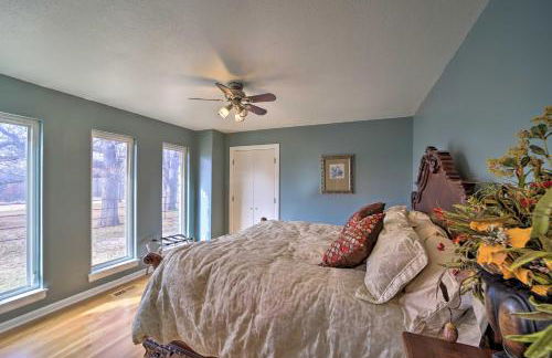 Grand Tulsa Getaway with Private Pond, Dock and Deck - Foto 29