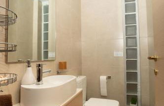 Maria's Airport Apartment, 4' metro, 10' airport, 15' beach, 40' city center - Foto 35