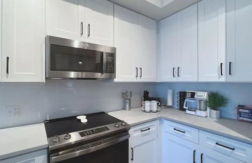 Lux property great for 1 to 8 Guests-family trip ,5Beds 2Rooms Staycation with Gym and EV, proximity to Downtown and Beaches - Foto 33