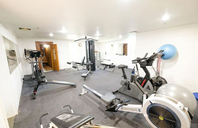 2BR Beautiful River Retreat Pool Wine Gym Netflix - Foto 25