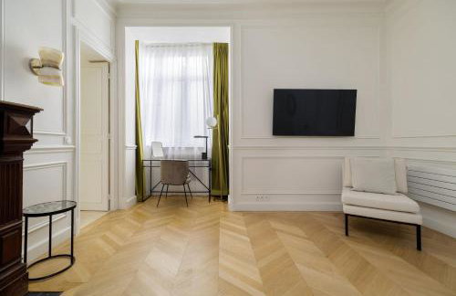 My Paris Apartments - Marbeuf - Photo 45