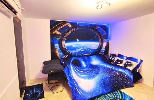 Space House & Surprise - Disneyland & Paris - Foto 5