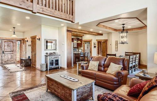 Idyllic Florissant Cabin with Patio and Hot Tub! - Foto 14