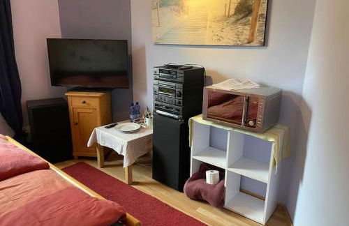 Zimmer mit eigenem Bad in Einfamilienhaus - Foto 9