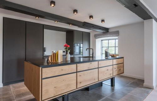 Rickmer's Hoff Reetdachhaus mit Sauna und Kamin - Foto 37