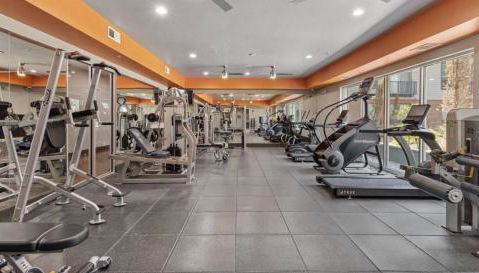 Luxury Skyline Escape, FIFA World Cup, King Bed, Free Parking, DT View, Sauna - Foto 5