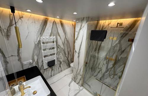 Elegant Apartment Minutes from Paris - Foto 23