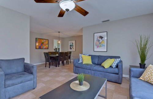 Ybor Casita! 3-Bedrooms Steps away from Centro Ybor! - Photo 1
