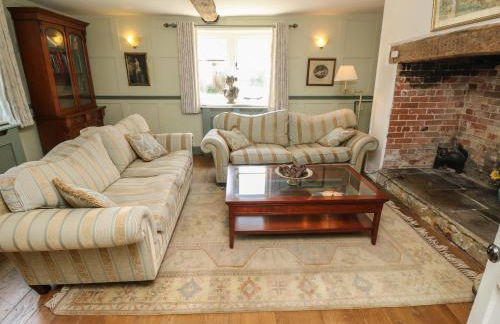 Guildford Farmhouse - Photo 5