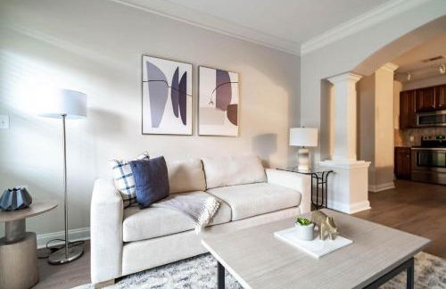 Landing Stunning 2BD Pool Courtyard - Foto 2