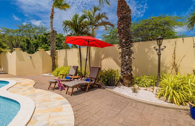 Island Escape Lrg Private Backyard Pool Patio - Photo 23