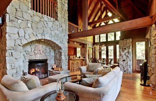 Little Ahwahnee Inn Entrance to Yosemite - Foto 8