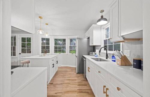 Light Bright OP Remodeled Home 4BD 2BTH - Foto 21