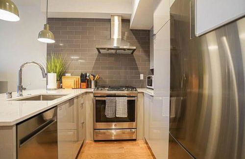 Modern Home, Rooftop view, 3 block Beacon station - Foto 14