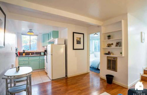 Garden Oasis Cozy Home Near Bart Shop with Parking - Photo 2