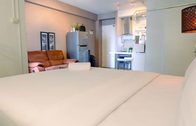 Large and Minimalist Studio at Pakubuwono Terrace Apartment - Foto 7