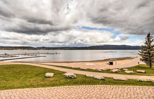 Central McCall Getaway Walk to Payette Lake! - Foto 29