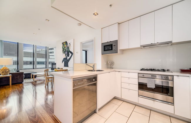 Waterfront Melbourne Apartments - Photo 45