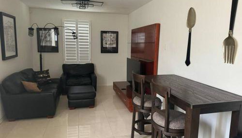 Luxury 1200 sqft 1bdrm retreat with den - Foto 2