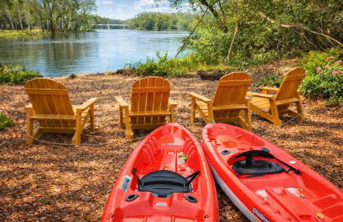 RiverEdge Haven Hot Tub, 5 Beds, Kayaks Near ND - Foto 4