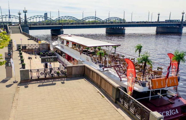 Sunset Boat Trip Down the Daugava River - Foto 6