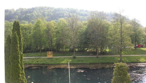Cafe Altmühl, Ferienwohnungen Gästehaus Krimhilde direkt am Wasser - Photo 4