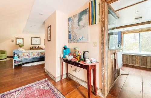 Luxurious sky loft with giant soaker tub, steam room, views - Foto 19