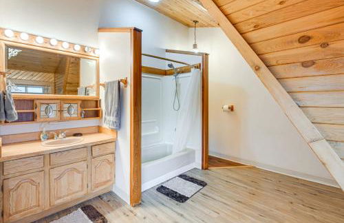 Less Than 1 Mi to Kenai River Spacious Cabin with Deck! - Foto 15