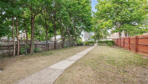 Bloomfield, Shadyside !2 Modern and Spacious Two Bedroom Apt with Free Parking - Foto 2, Garden view