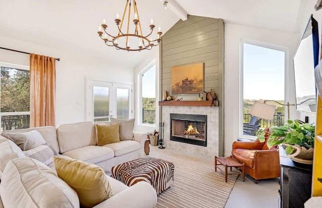 Gorgeous Home With Hot Tub 5min From the River - Foto 15