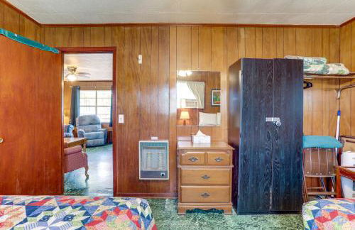 Walk to Greers Ferry Lake! Home with Dock Access - Foto 14