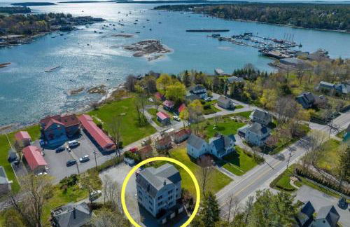 2BR Condo with Ocean Views in Downtown SW Harbor "Seaglass" - Foto 3