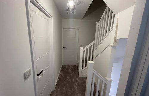 3 Bedroom New House Sleeps 5 with FREE Parking & WiFi-A - Foto 13